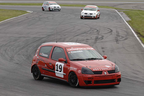 Martin Clausen (19) var suveræn i Casinoportalen Clio Cup, hvor hverken Brian Mikkelsen eller Jacob Kristensen (3) kunne følge ham.